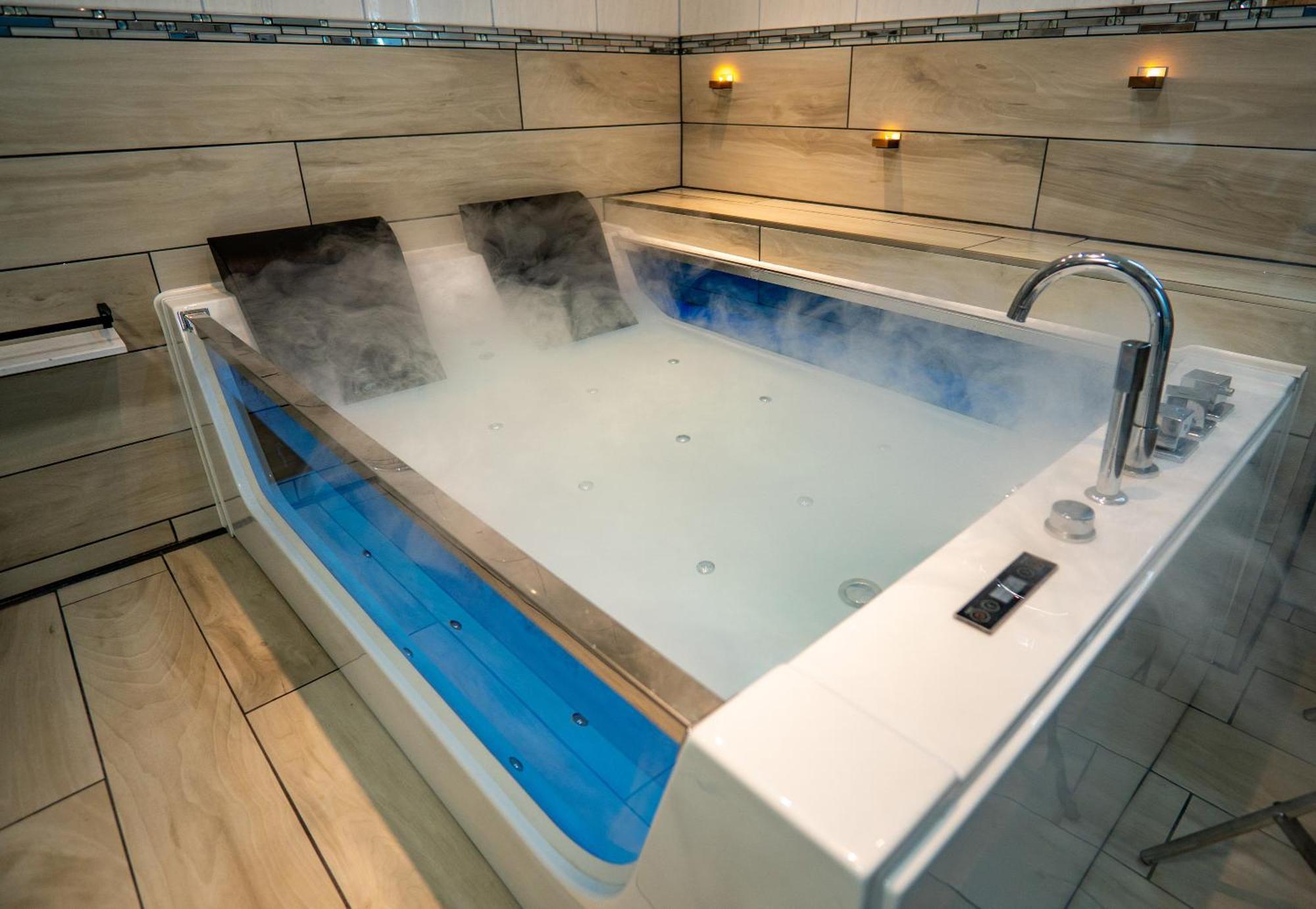 Spawo Mit Sauna Und Whirpool Pfullendorf Exterior foto